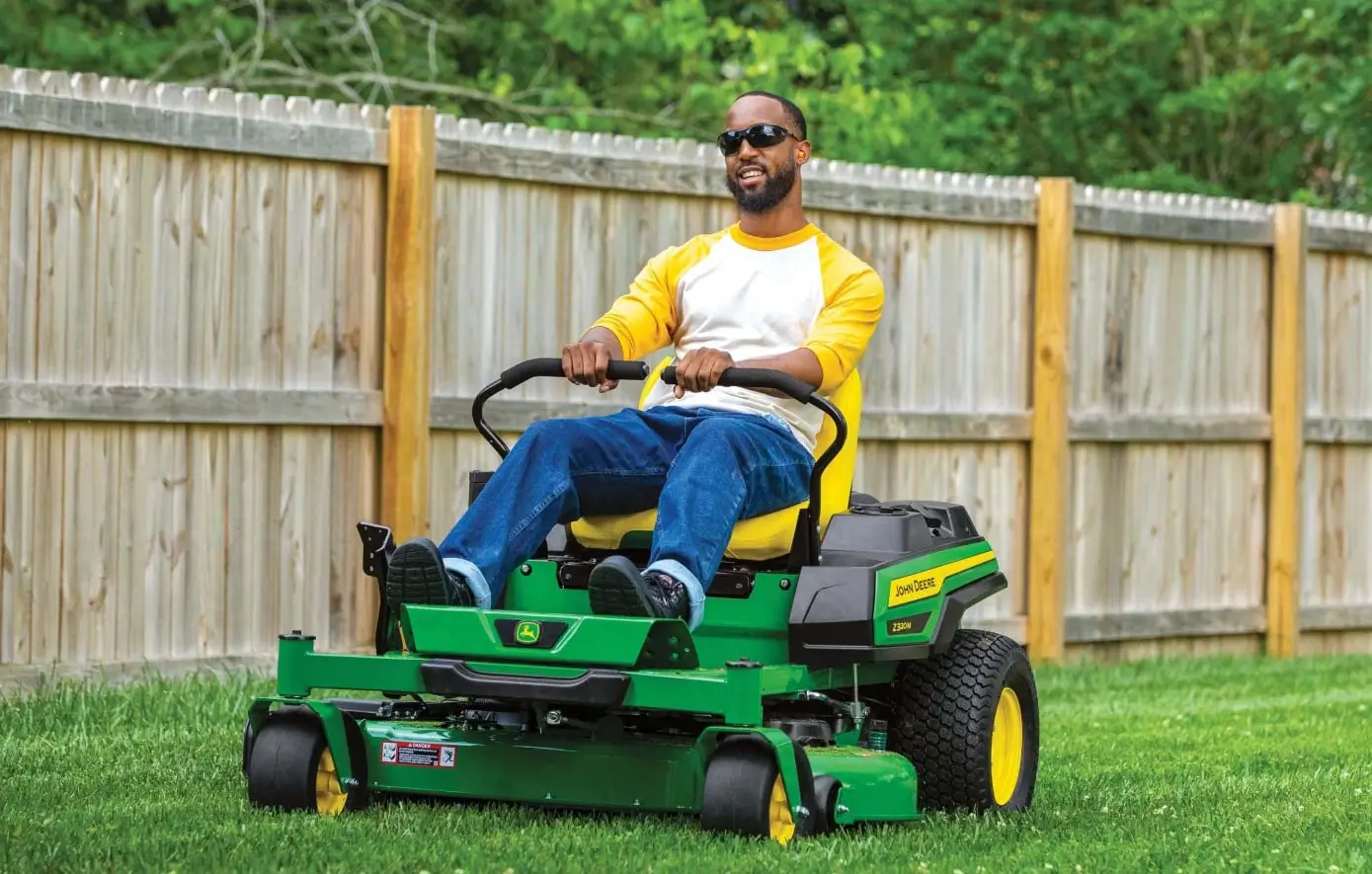 Lawn tractor